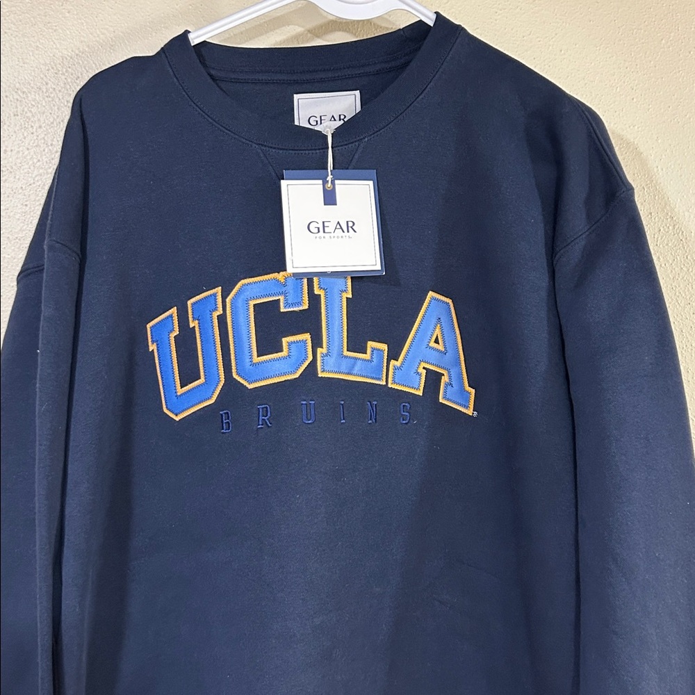 Beautiful UCLA Bruins, Stitched Lettering, 
Men’s X-Large Retail $59, NWT - Picture 2 of 6